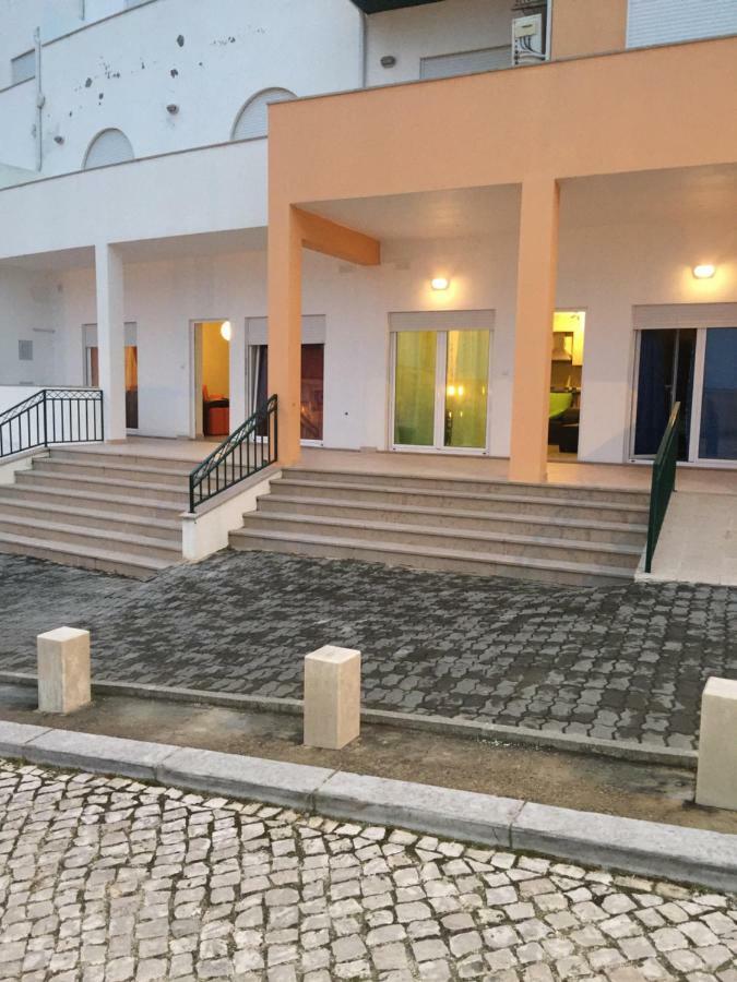 Apartamento acolhedor numa das mais belas praias do centro de Portugal Pataias Exterior foto