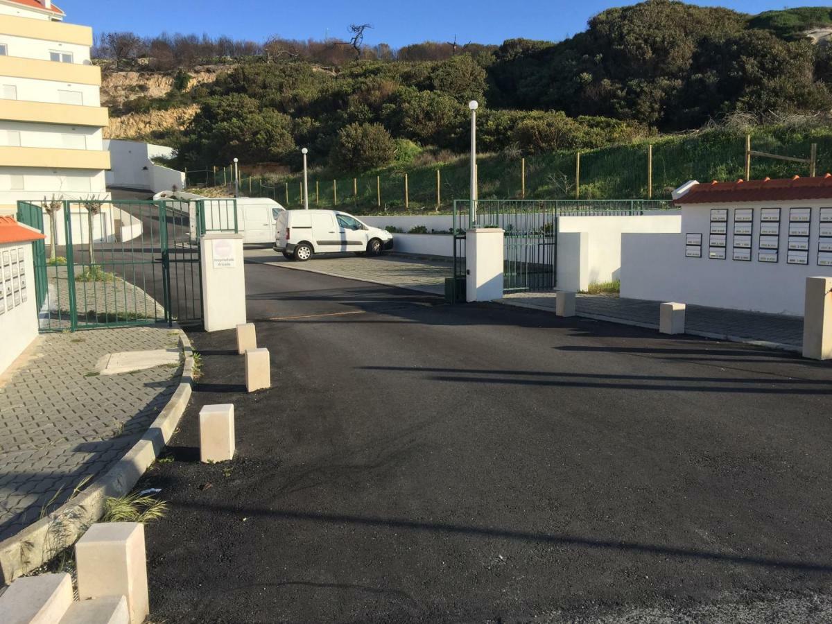 Apartamento acolhedor numa das mais belas praias do centro de Portugal Pataias Exterior foto
